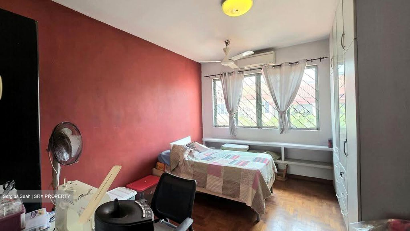 Golden Rise Estate (D21), Terrace #622509911
